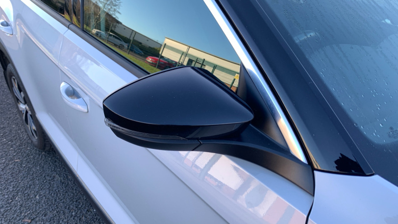 Volkswagen T-Roc 1.0 TSI Design 5dr Petrol Hatchback